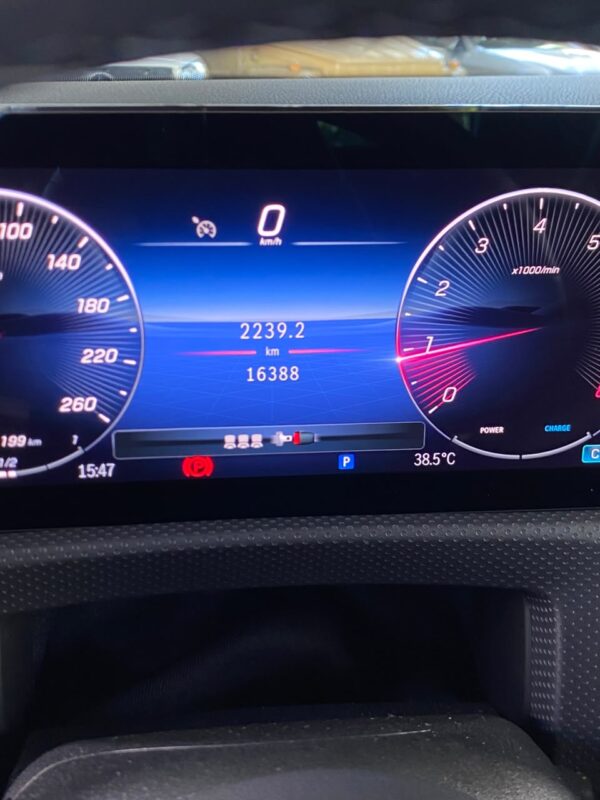 MERCEDES CLA 200 2024