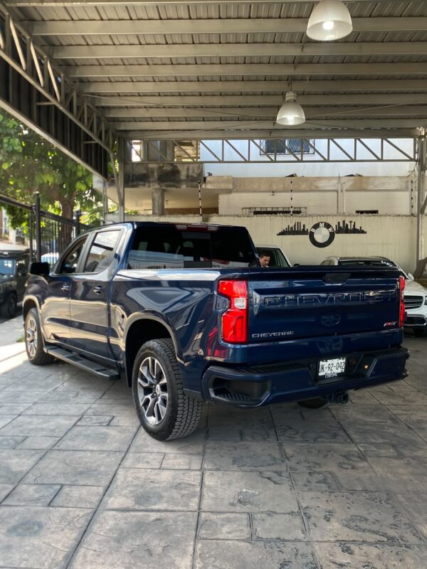 CHEVROLET	CHEYENNE RST Z71 2022