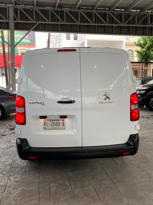 8 PEUGEOT EXPERT FURGON 2019
