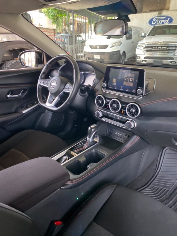 NISSAN	SENTRA SR 2024