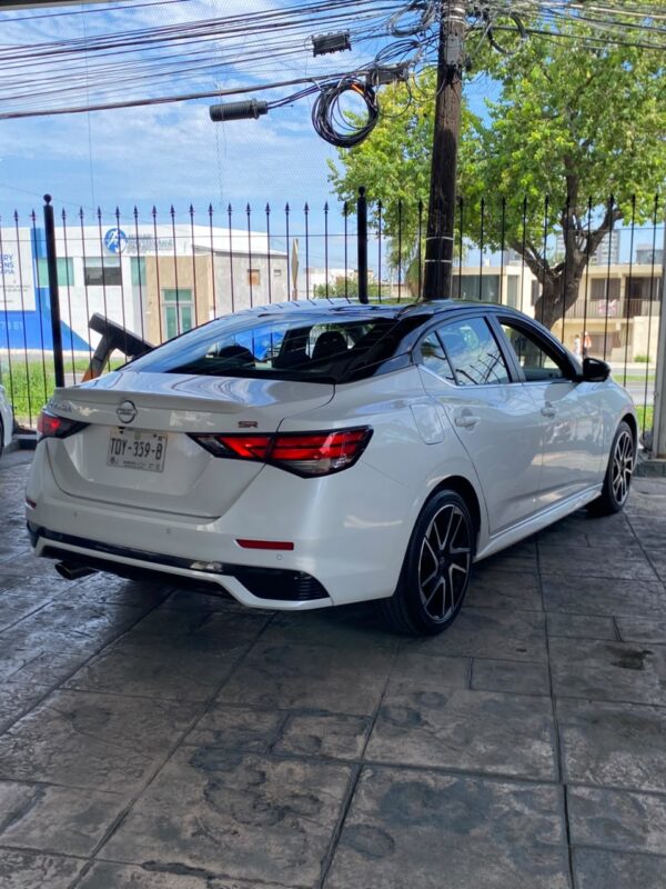NISSAN	SENTRA SR 2024