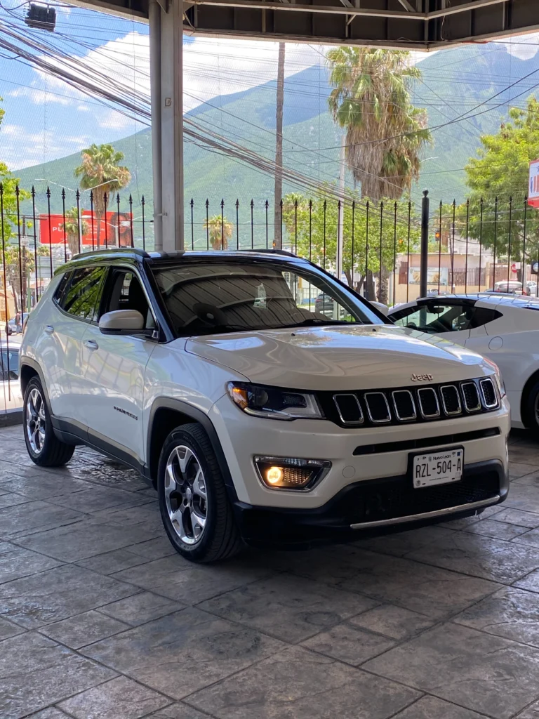 Instagram post from autosmarroquin. This post is in position 0.